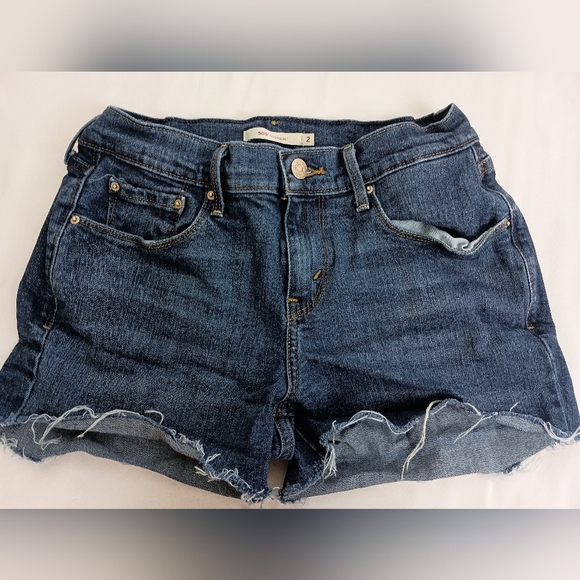 2/$40 LEVI'S 505 Edgy Denim Blue Women's Booty Shorts (#1,420) - Picture 1 of 6